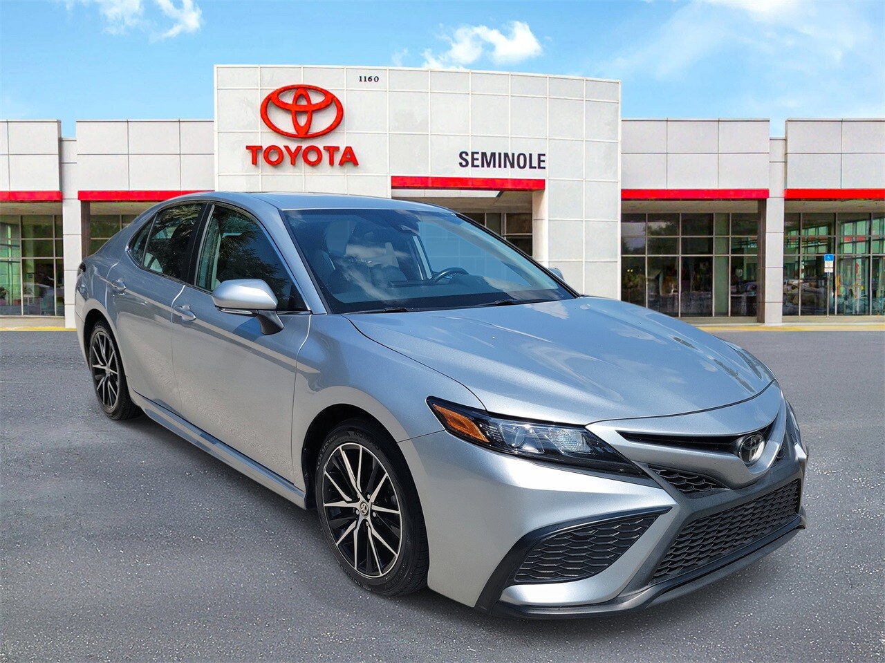 2023 Toyota Camry SE photo 2