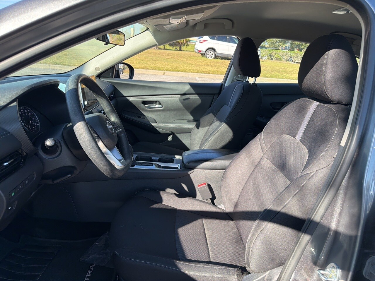 2024 Nissan Sentra SV photo 3