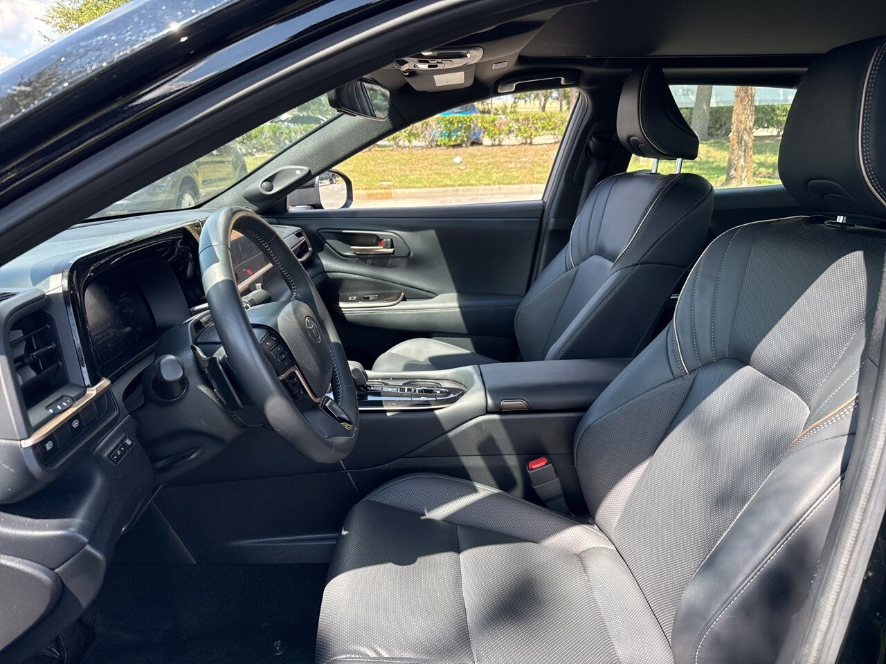 2024 Toyota Crown Platinum photo 4