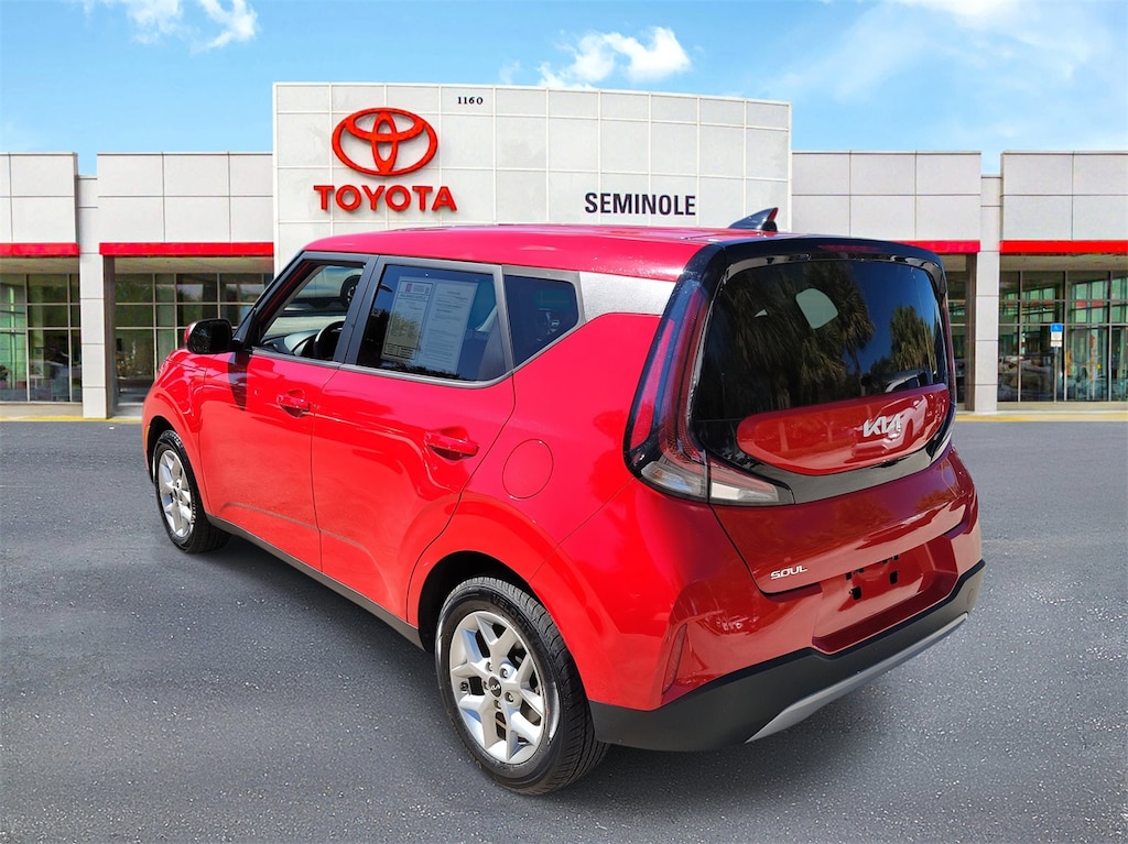 Used 2024 Kia Soul LX Hatchback