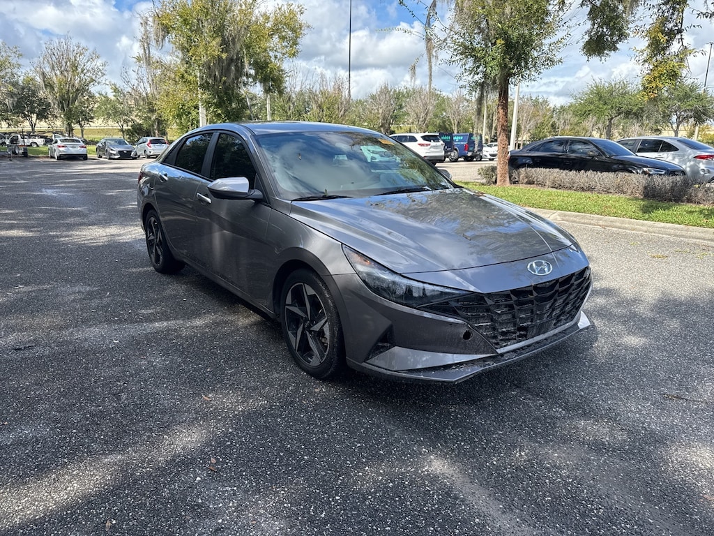 Used 2023 Hyundai Elantra SEL Sedan