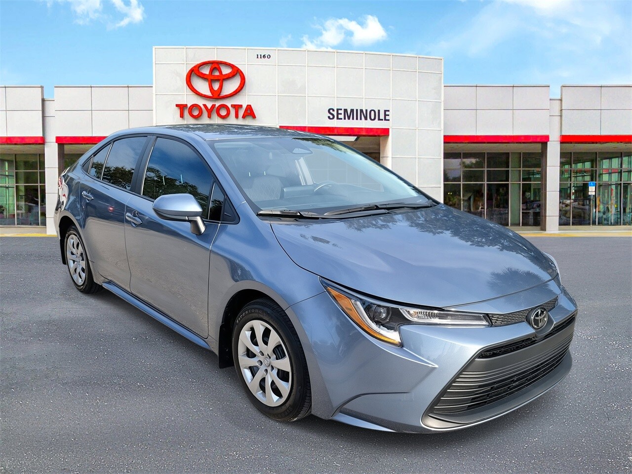 2025 Toyota Corolla LE photo 2