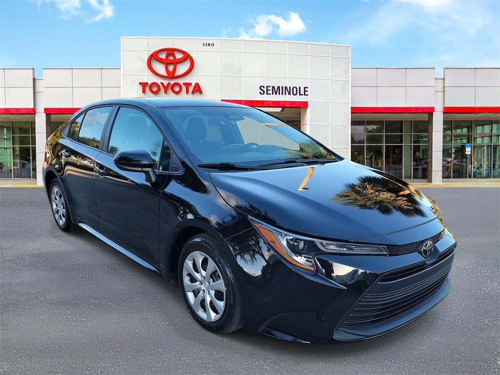 Used 2025 Toyota Corolla LE Sedan