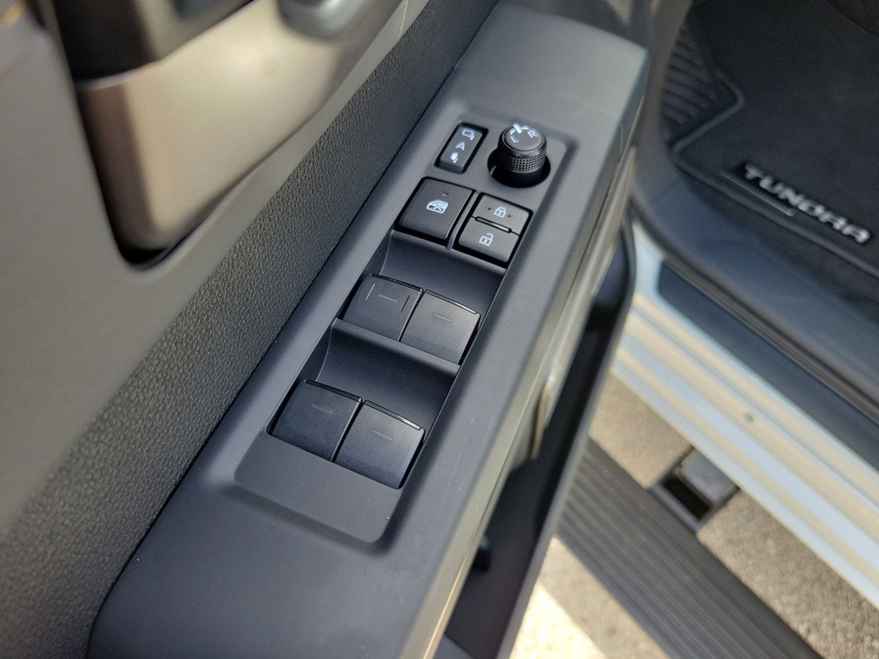 2026 Toyota Tundra Capstone - Photo 15