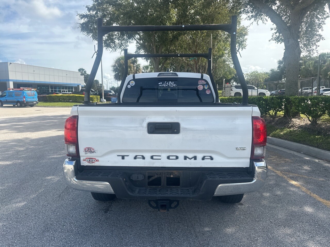 2020 Toyota Tacoma SR5 photo 4