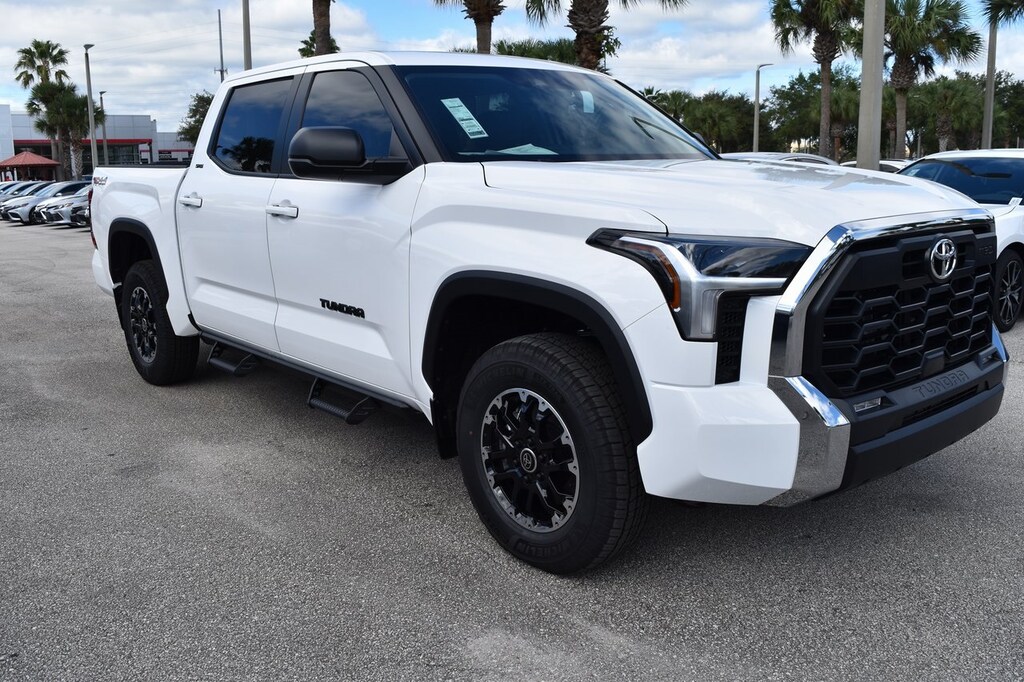 New 2024 Toyota Tundra SR5 For Sale in Sanford FL 5TFLA5DB4RX139216