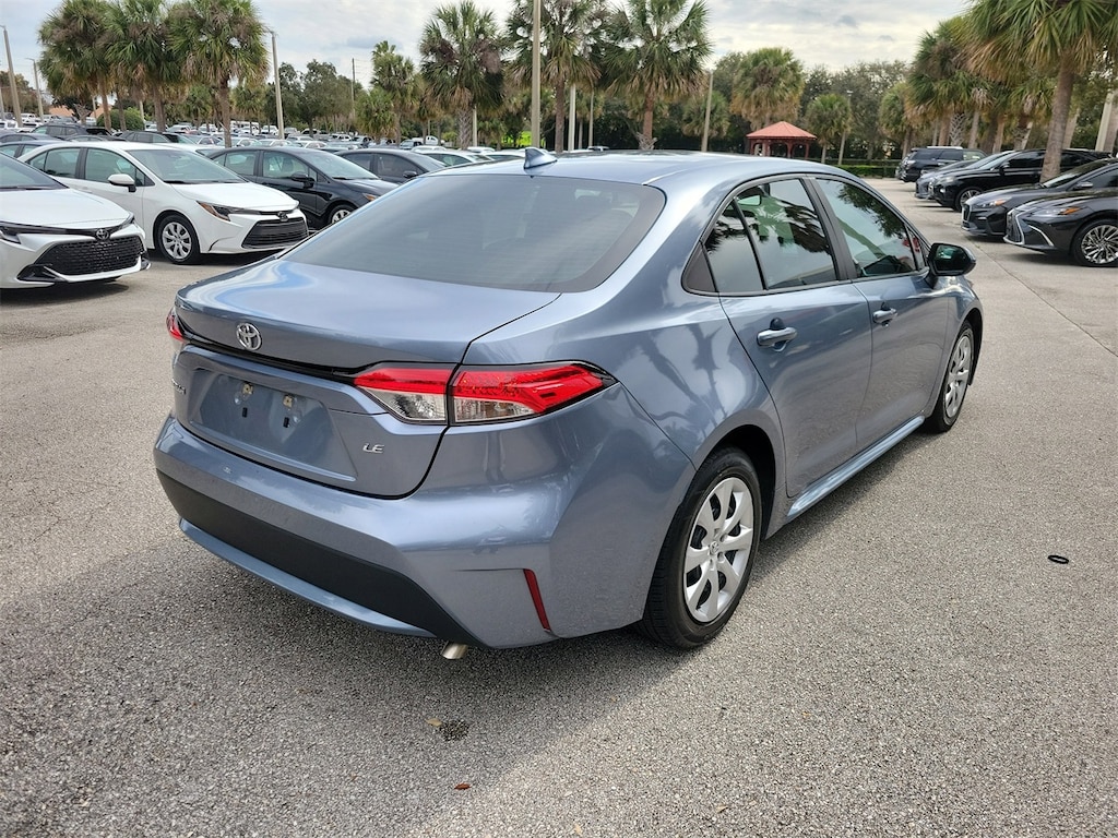 Used 2022 Toyota Corolla LE Sedan