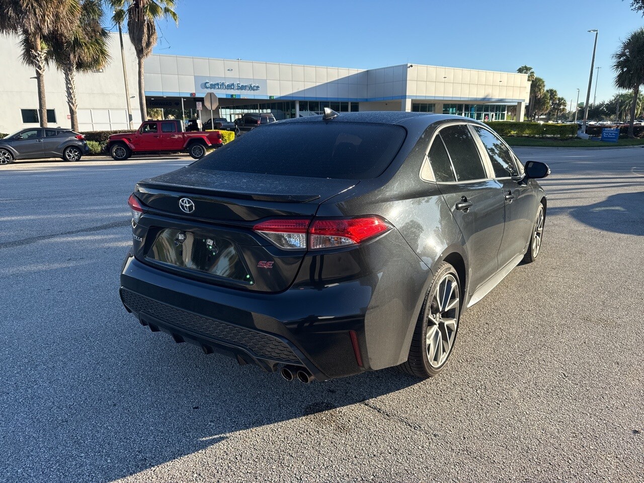 2021 Toyota Corolla SE photo 3