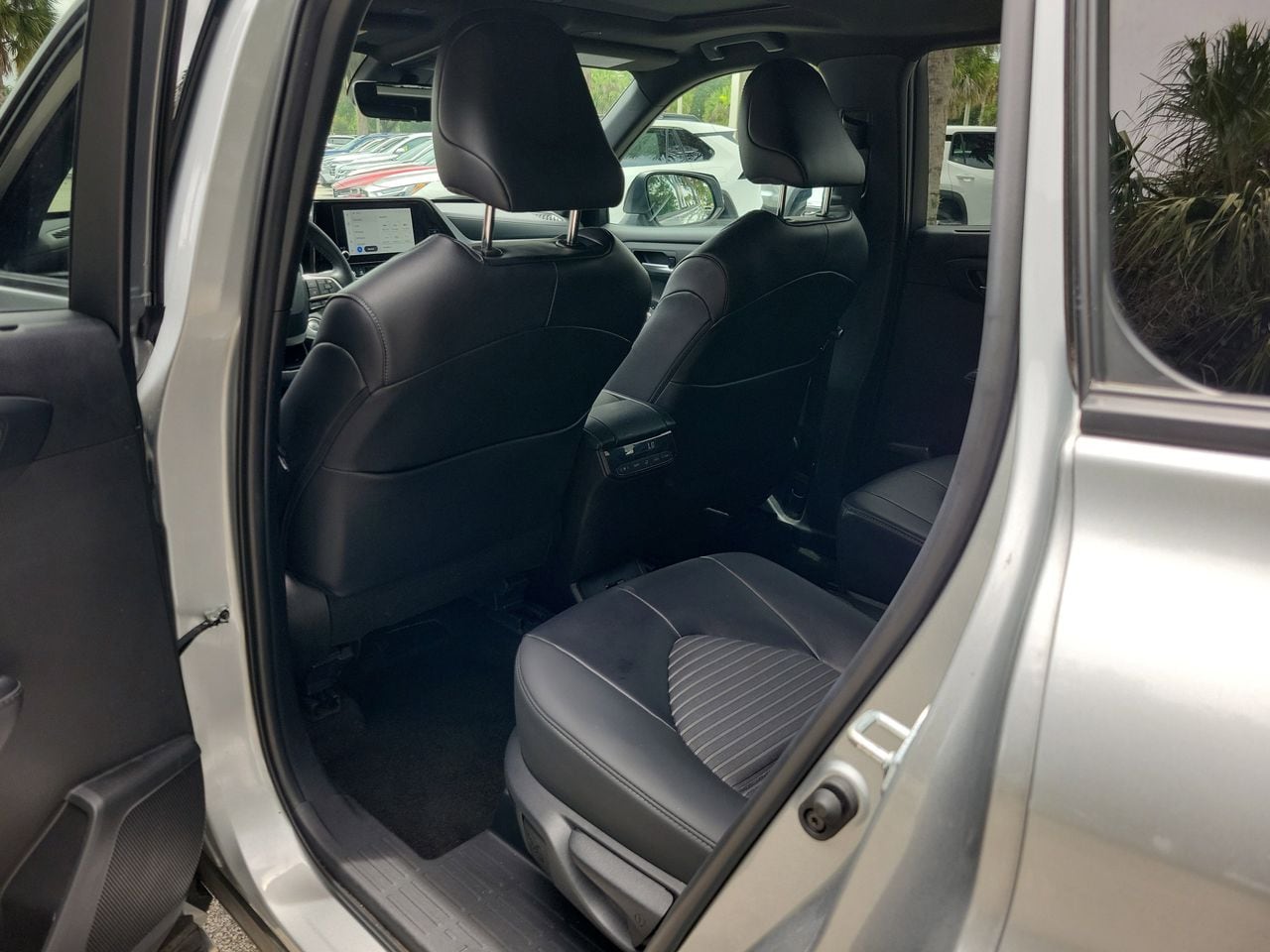 2025 Toyota Highlander XSE - Photo 10
