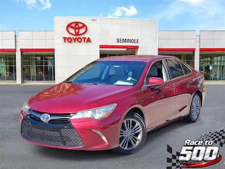 2017 Toyota Camry SE Sedan