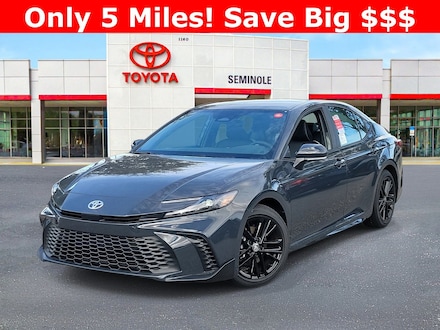 2026 Toyota Camry SE Sedan