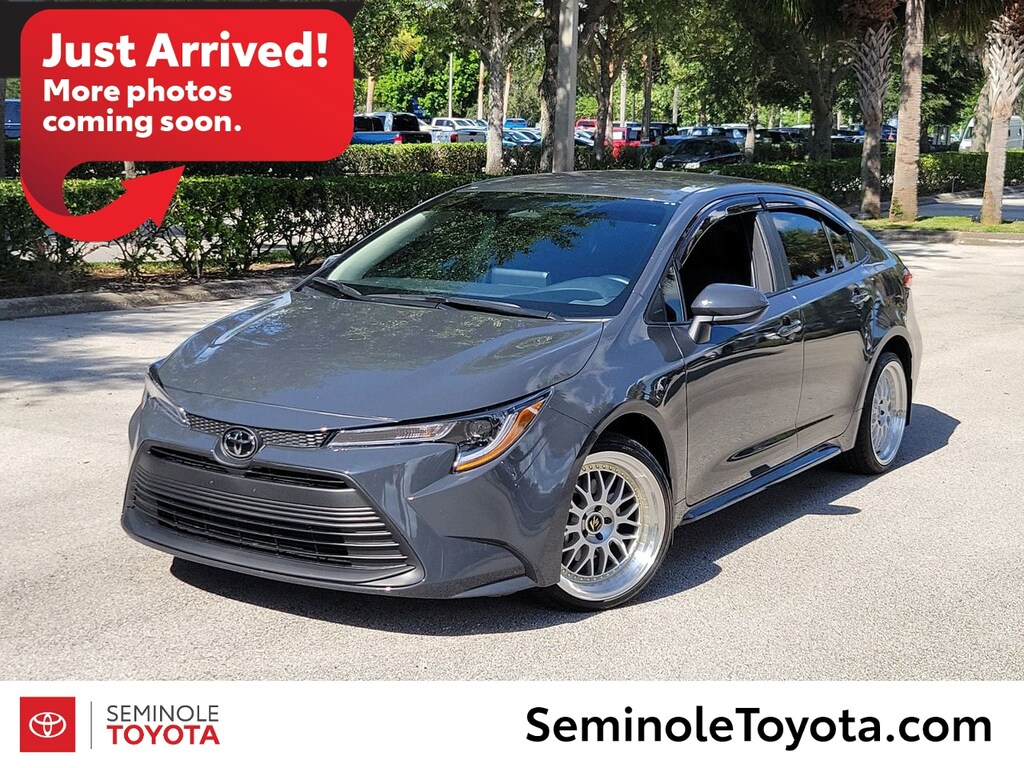 Used 2025 Toyota Corolla LE Sedan