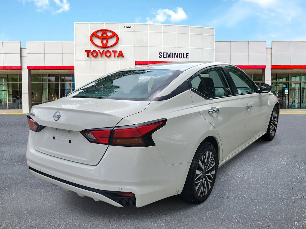 Used 2025 Nissan Altima 2.5 SV Sedan