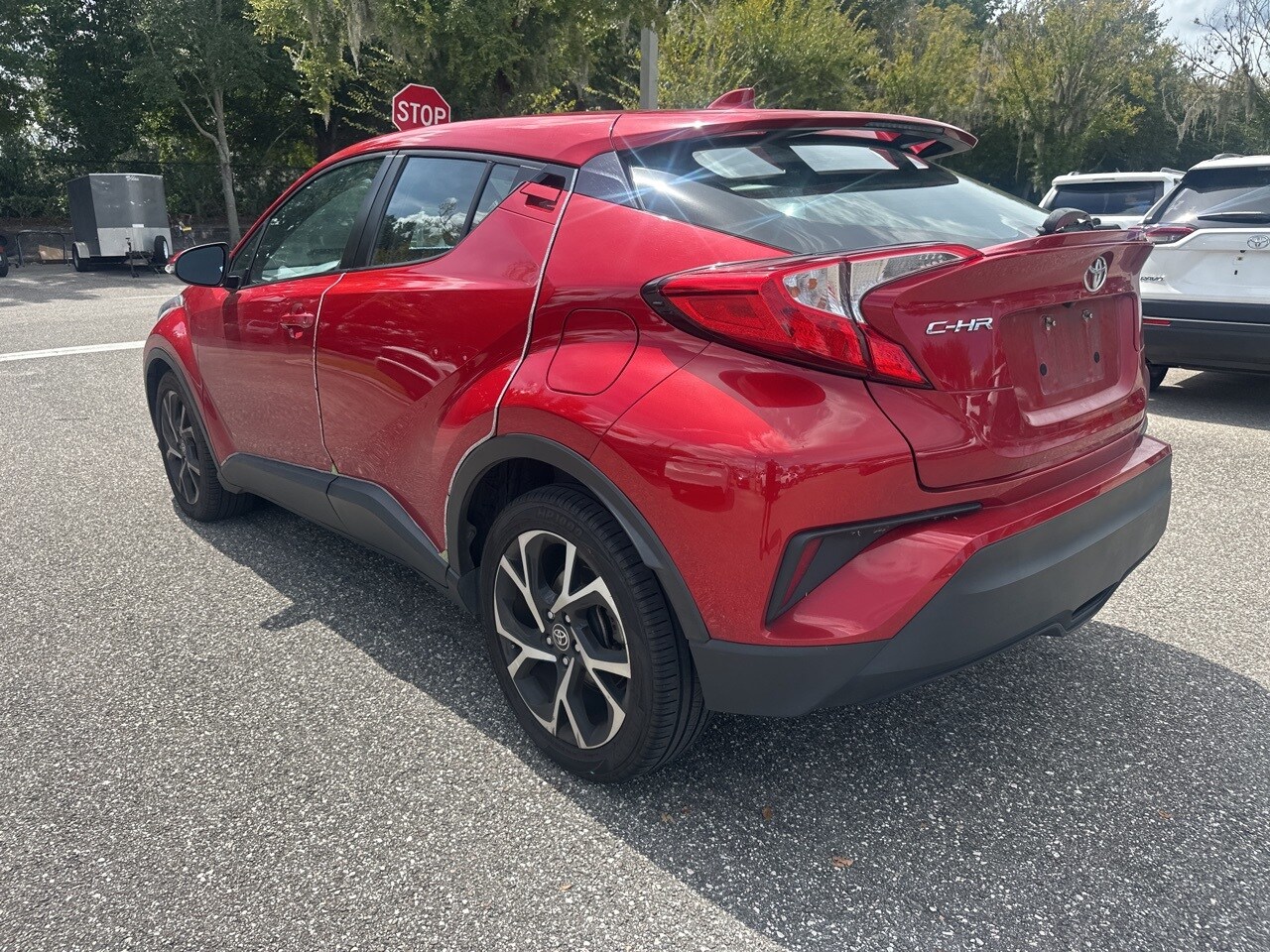 2021 Toyota C-HR XLE photo 3