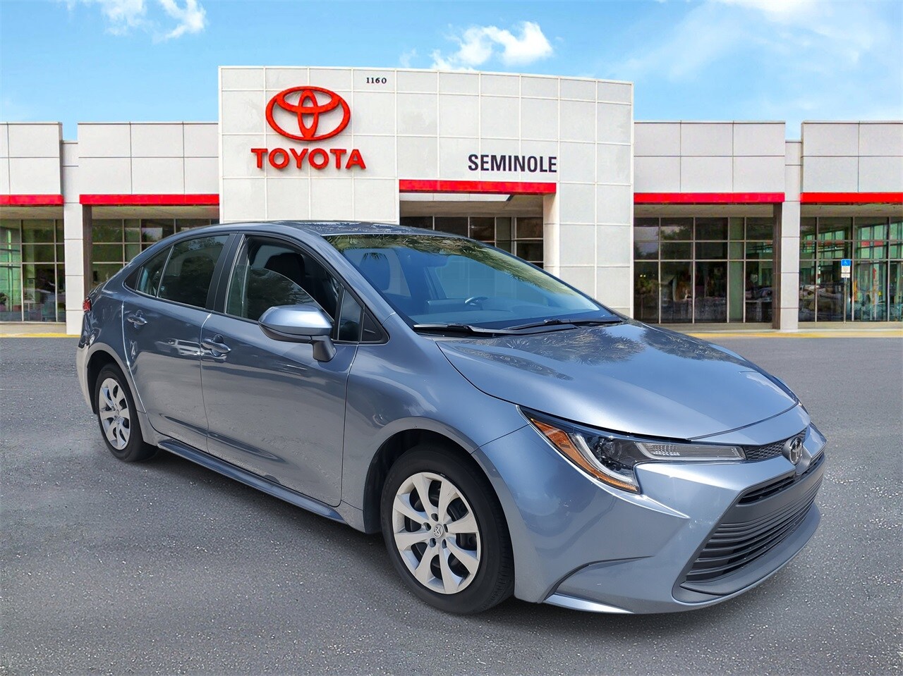 2024 Toyota Corolla LE photo 2