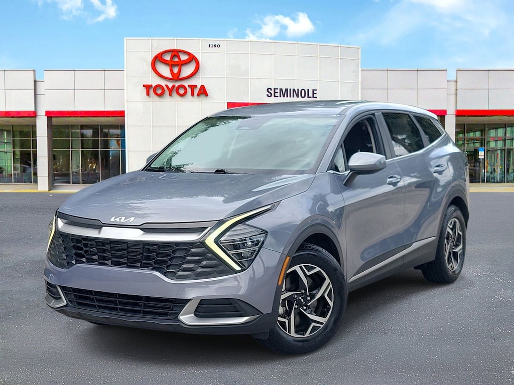 Used 2025 Kia Sportage LX SUV