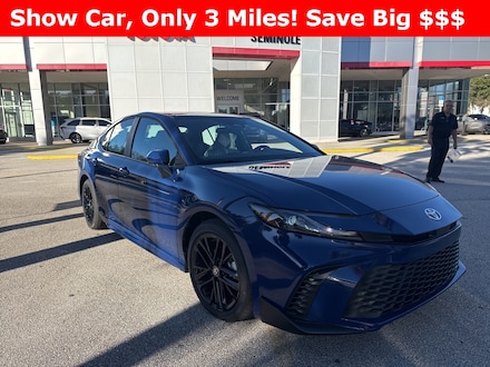 2026 Toyota Camry SE Sedan