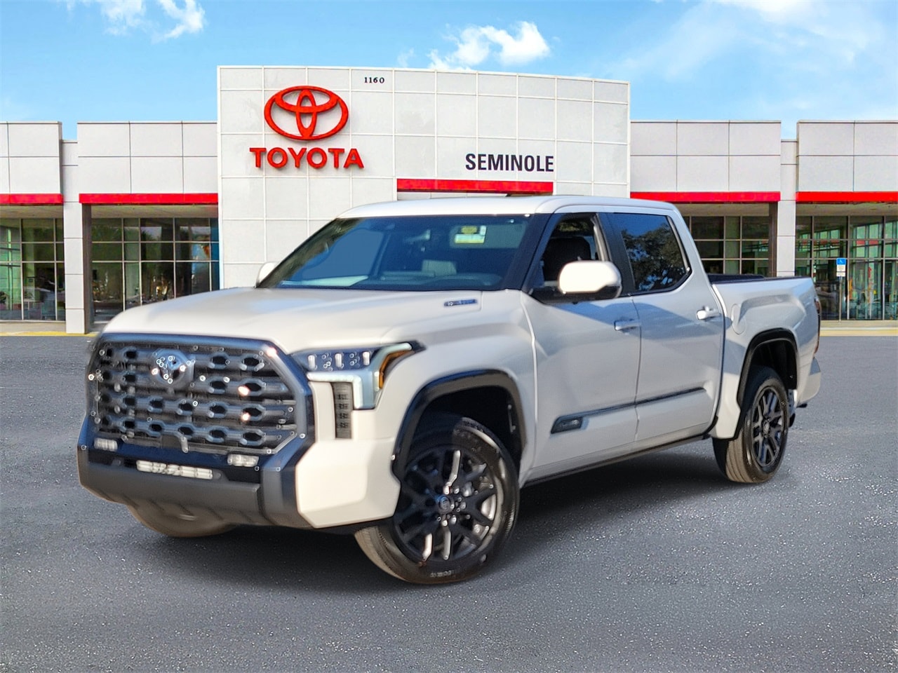 2026 Toyota Tundra Platinum's photo