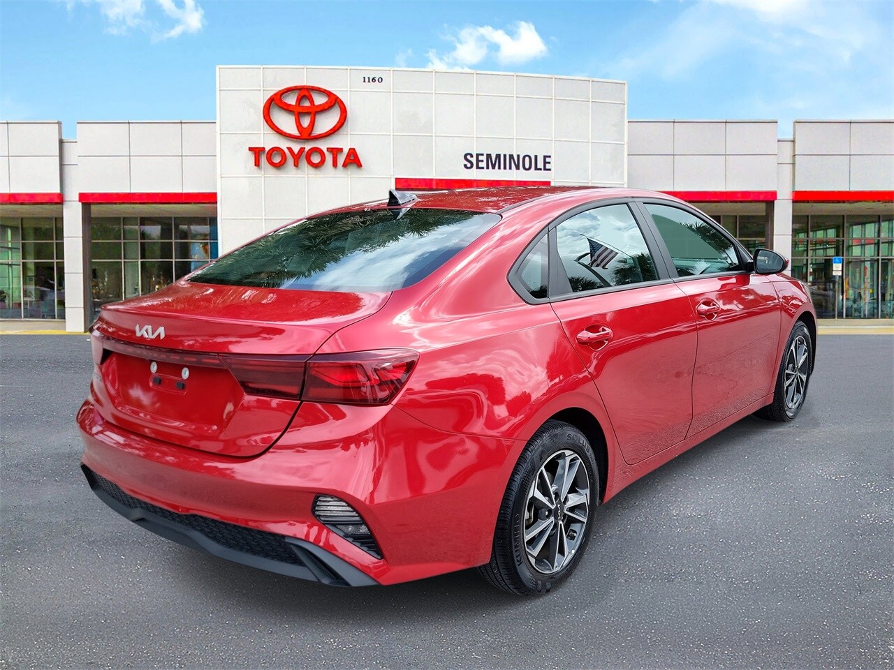 2024 Kia Forte LXS photo 3