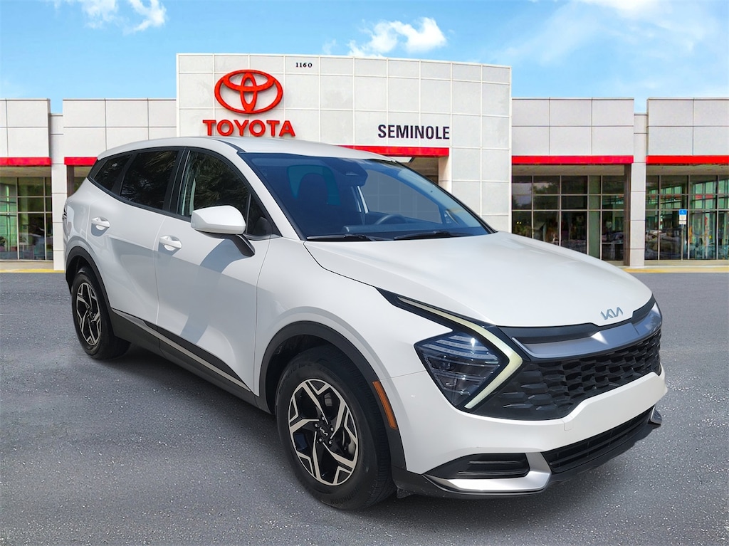 Used 2024 Kia Sportage LX SUV