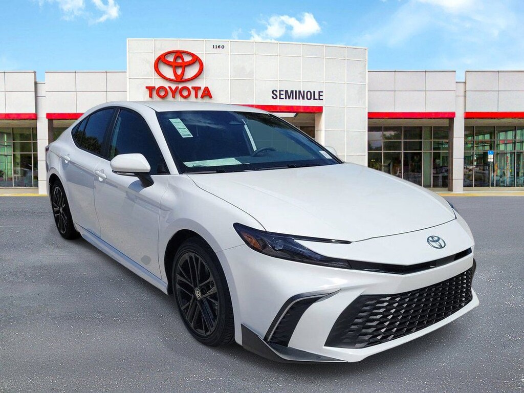 New 2026 Toyota Camry SE Sedan