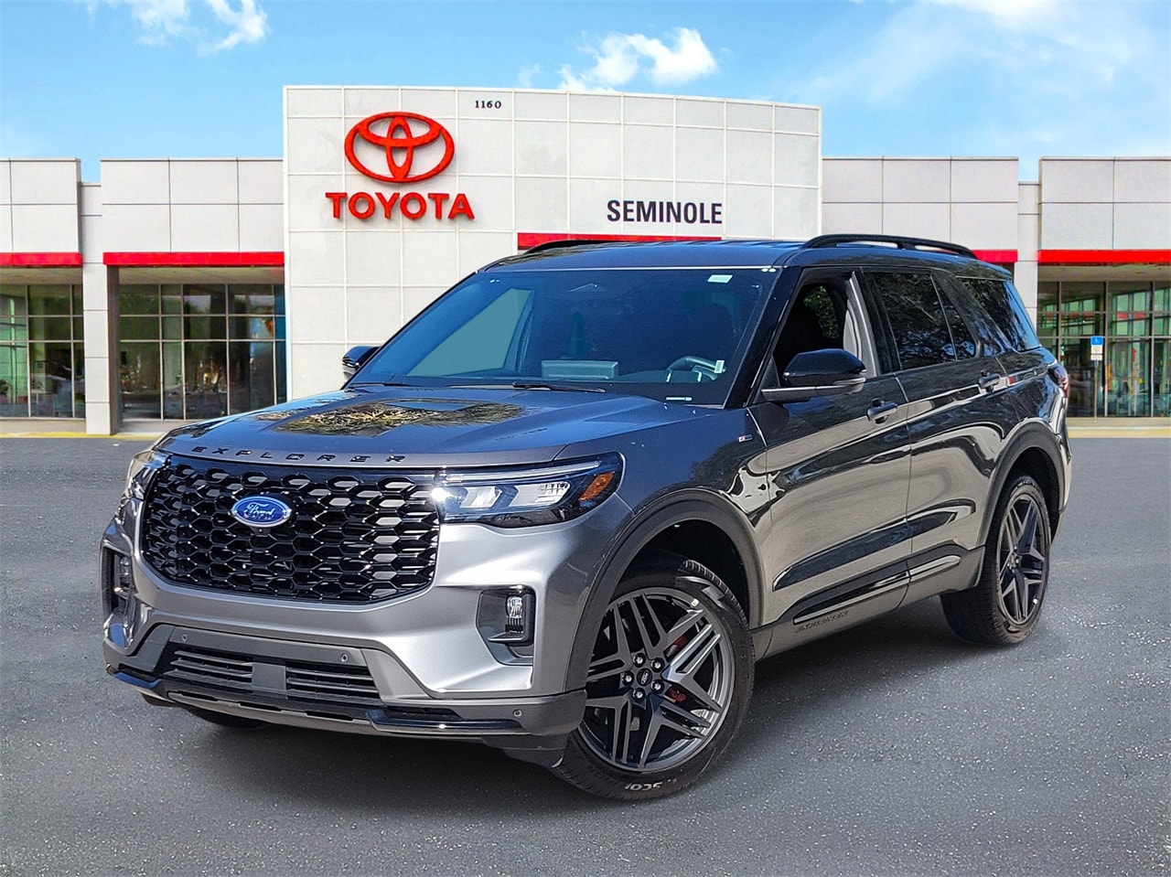 2025 Ford Explorer ST-Line AWD