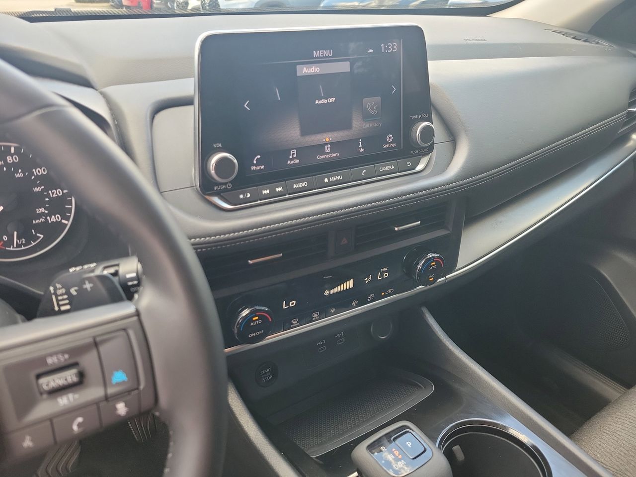 2025 Nissan Rogue SV - Photo 23
