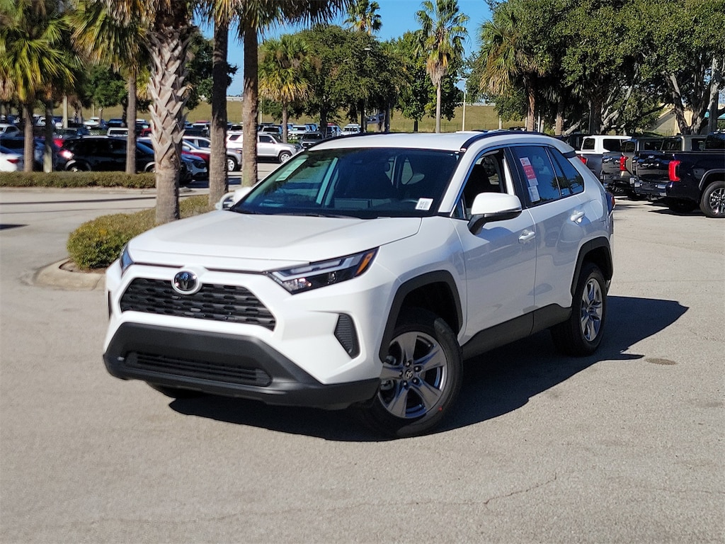 New 2025 Toyota RAV4 XLE SUV
