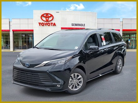 2025 Toyota Sienna XLE 8 Passenger Van Passenger Van