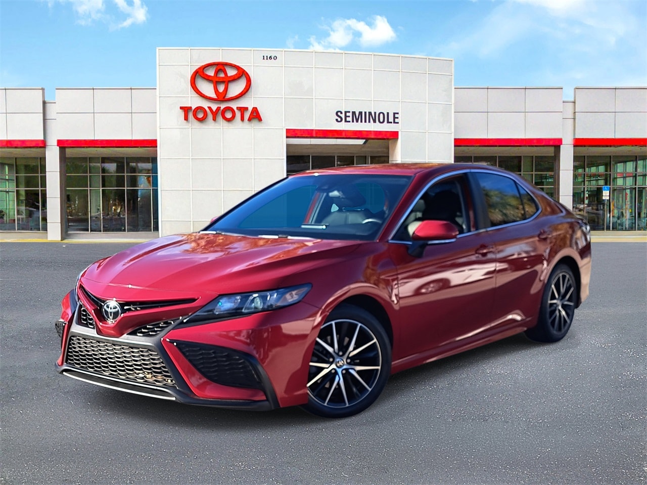 2022 Toyota Camry SE's photo