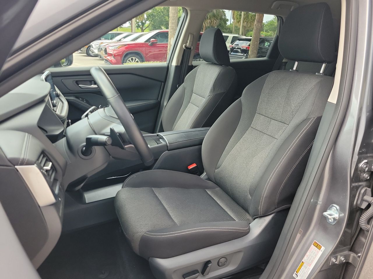 2025 Nissan Rogue SV - Photo 16