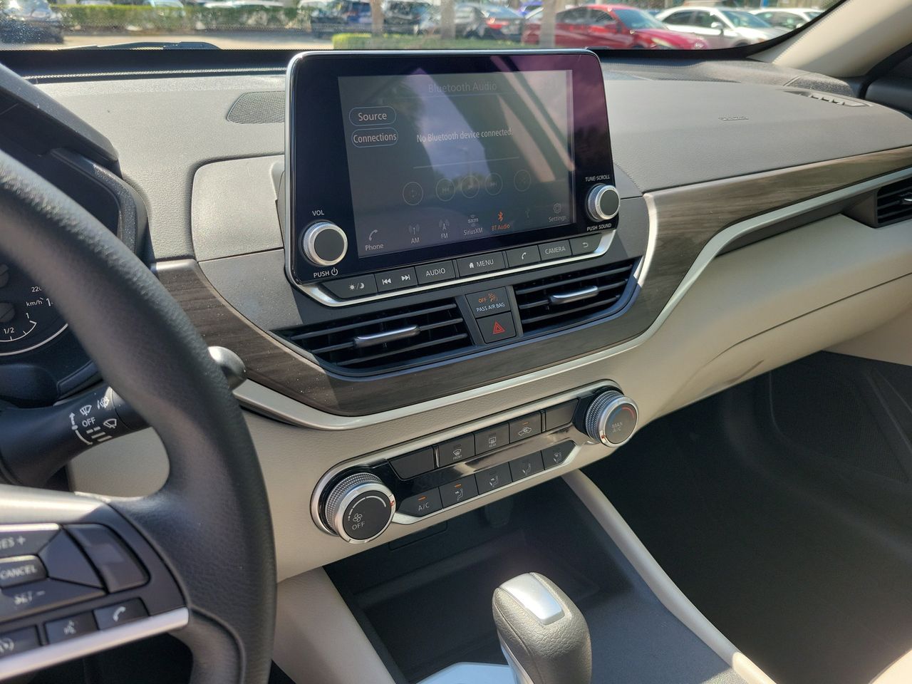 2025 Nissan Altima SV - Photo 21