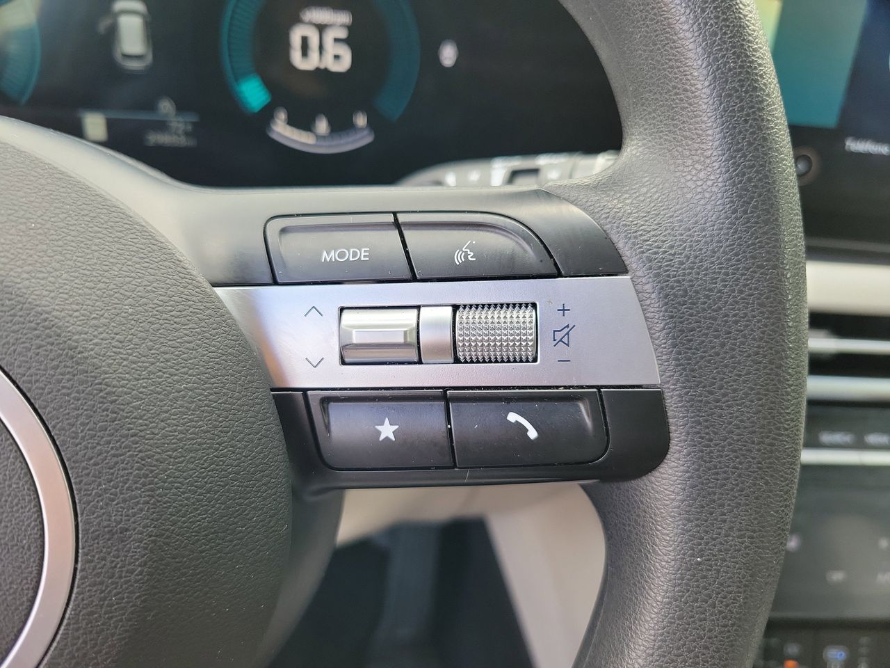 2025 Hyundai Tucson SEL - Photo 20