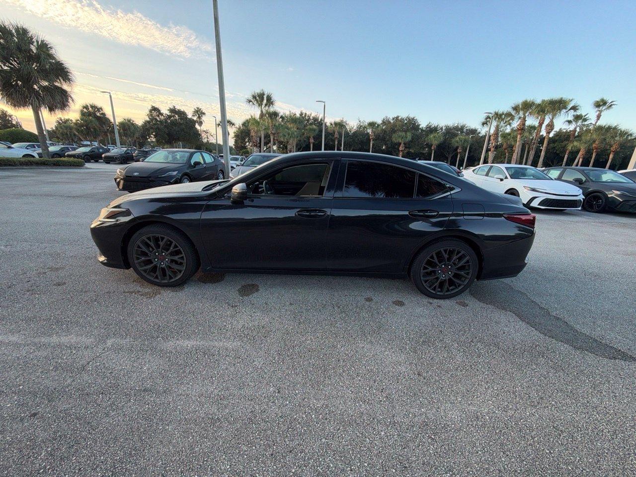 Used 2021 Lexus ES 350 Sedan