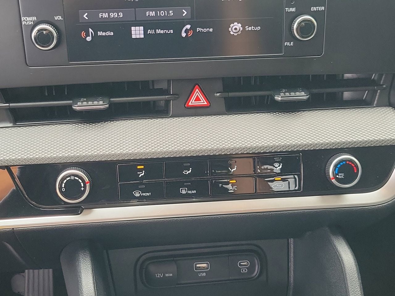 2025 Kia Sportage LX - Photo 25