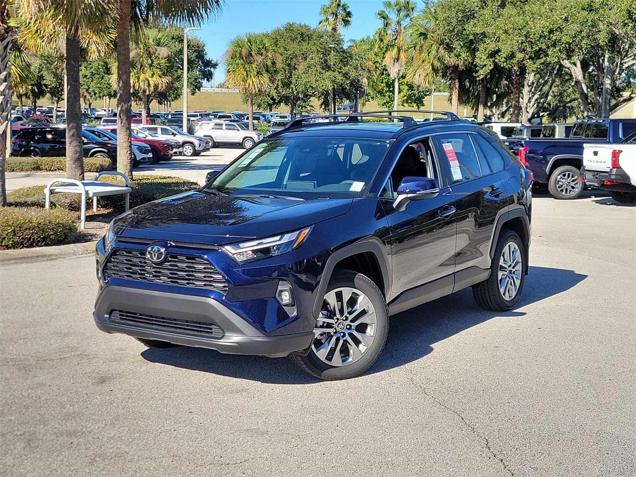 2025 Toyota RAV4 XLE Premium's photo