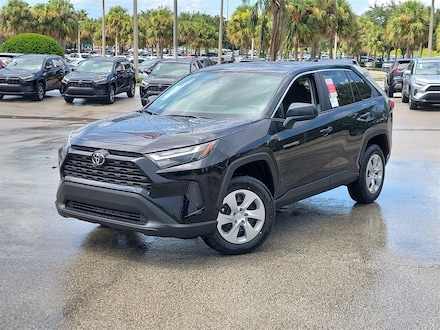 2025 Toyota RAV4 LE SUV