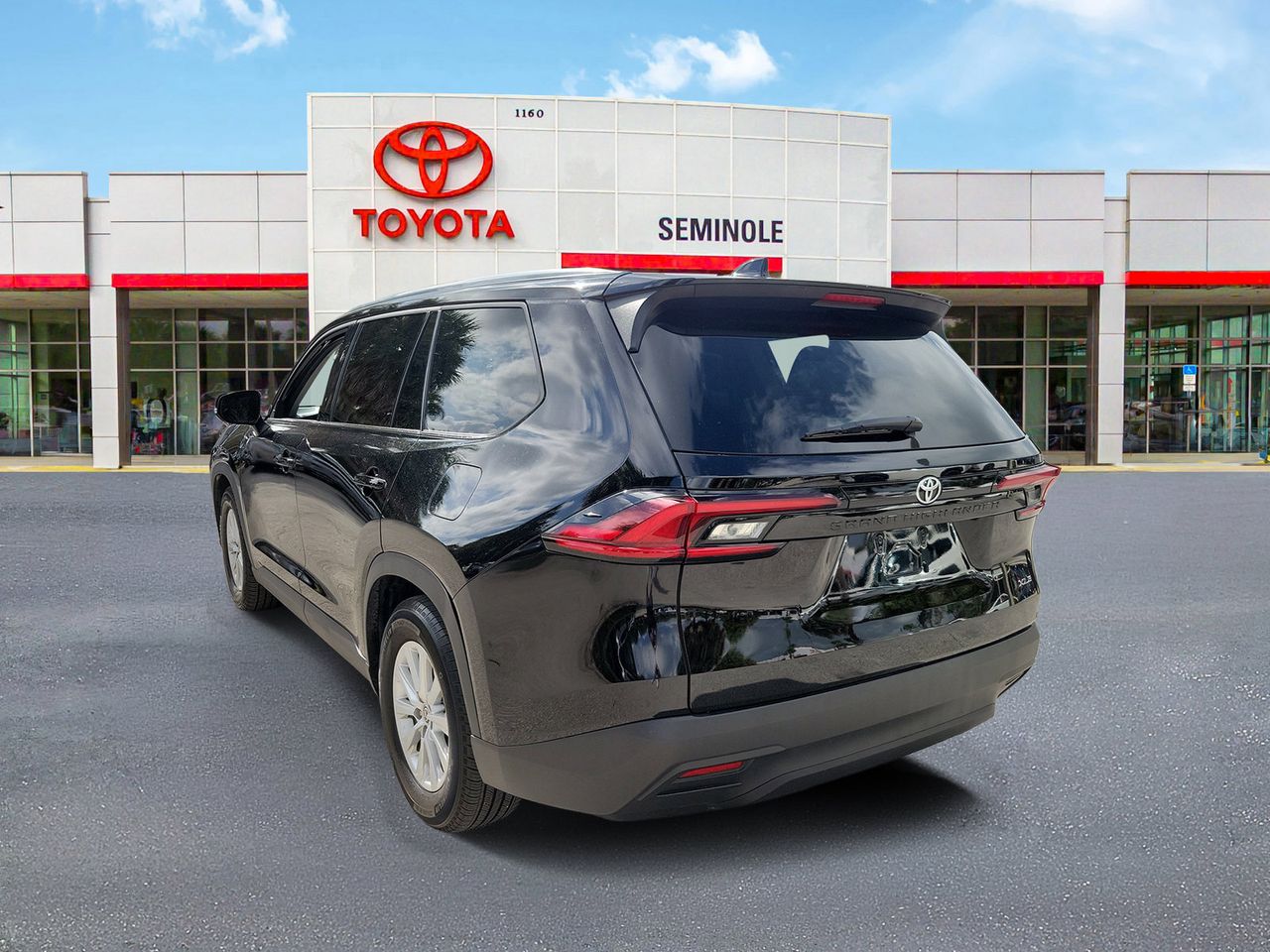 Used 2025 Toyota Grand Highlander XLE SUV