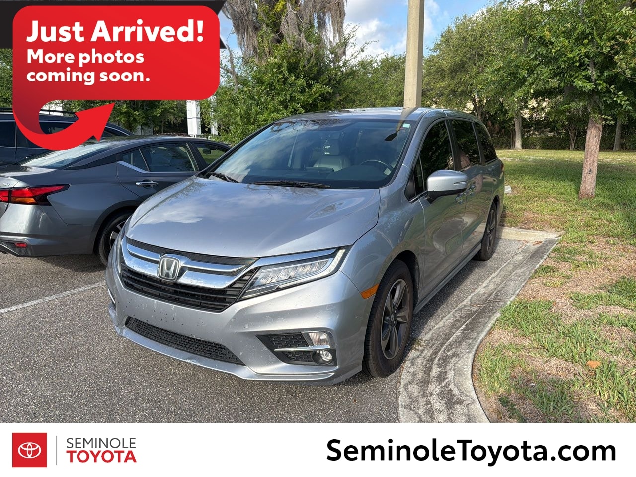 2018 Honda Odyssey Touring's photo