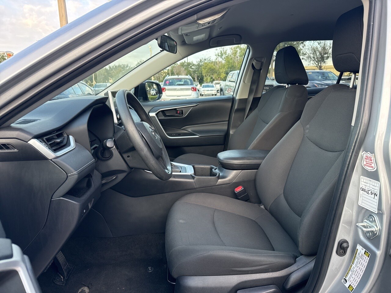2024 Toyota RAV4 LE photo 4