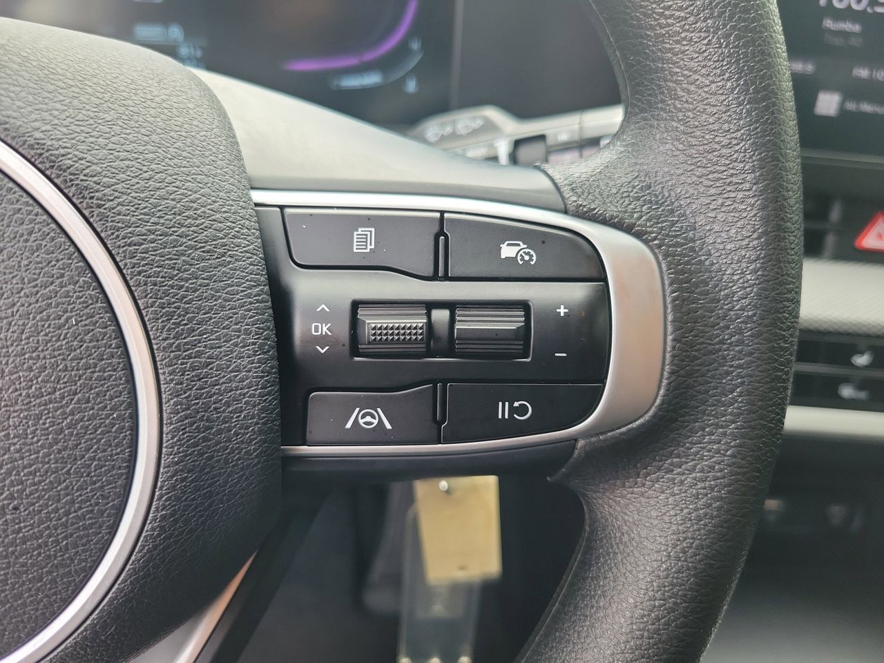2025 Kia Sportage LX - Photo 19