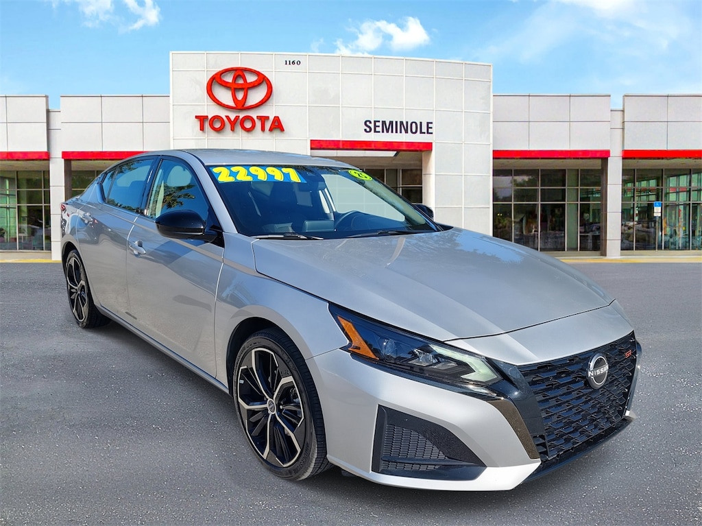 Used 2025 Nissan Altima 2.5 SR Sedan