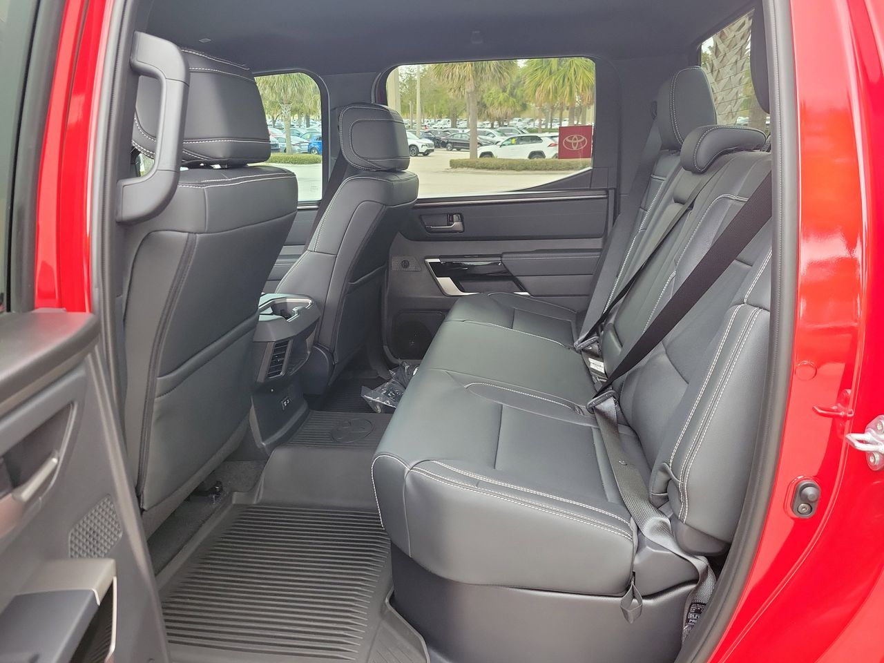 2026 Toyota Tundra Limited - Photo 11
