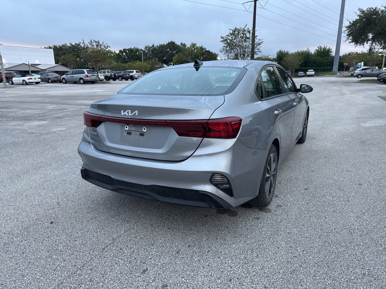 2024 Kia Forte LXS photo 3