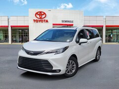 2026 Toyota Sienna XLE 8 Passenger Van Passenger Van