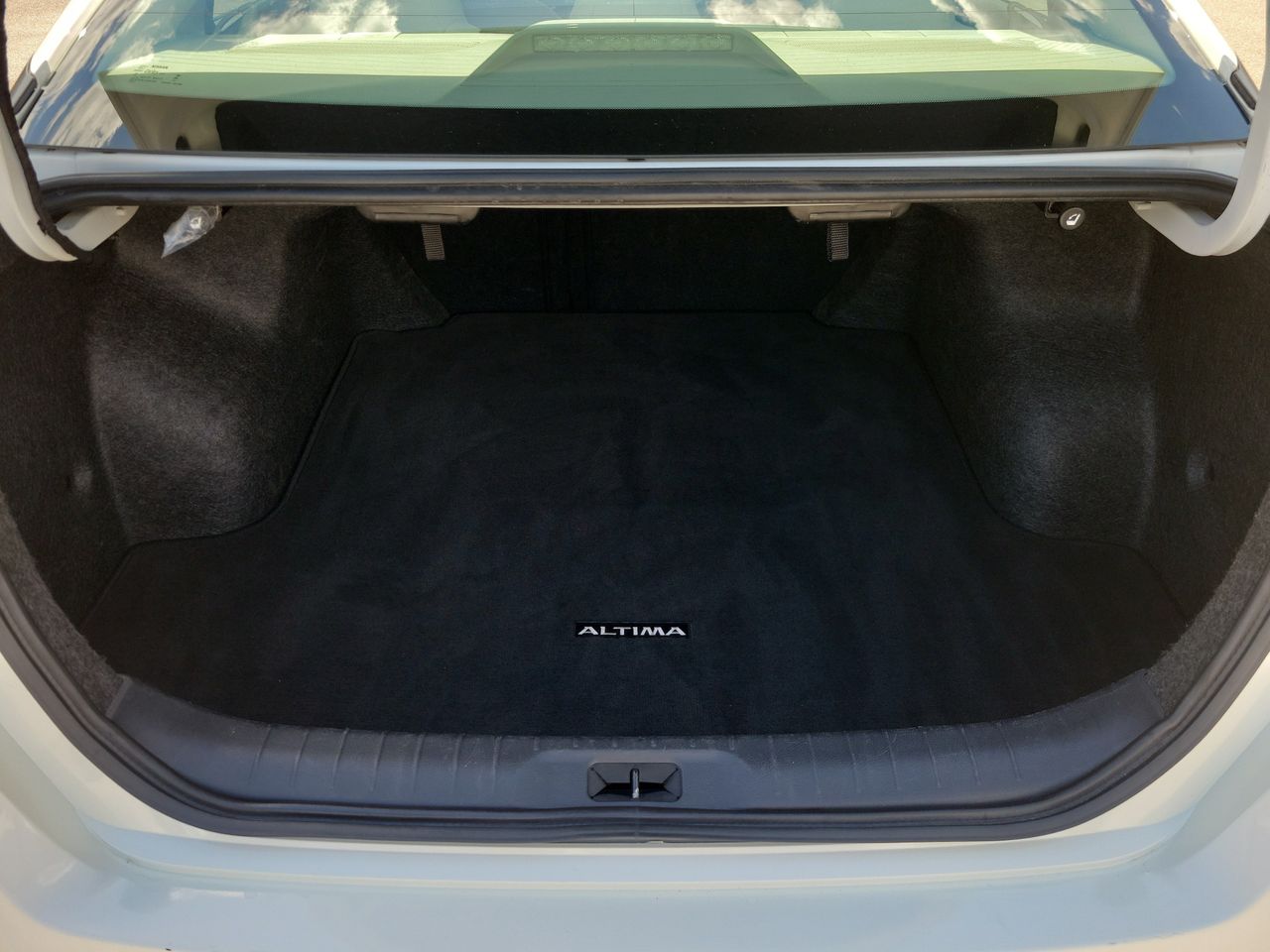 2025 Nissan Altima SV - Photo 7
