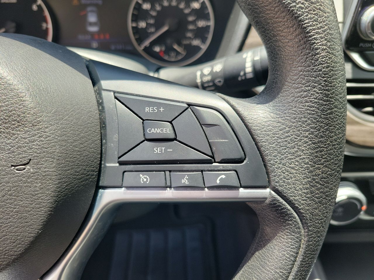2025 Nissan Altima SV - Photo 19
