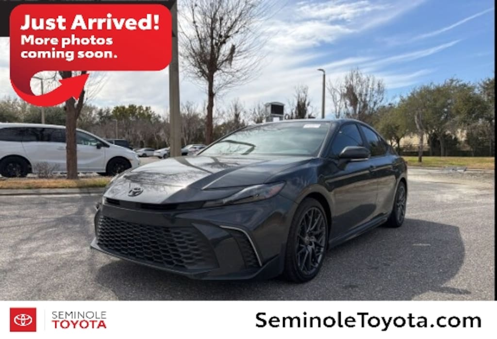 Used 2025 Toyota Camry SE Sedan
