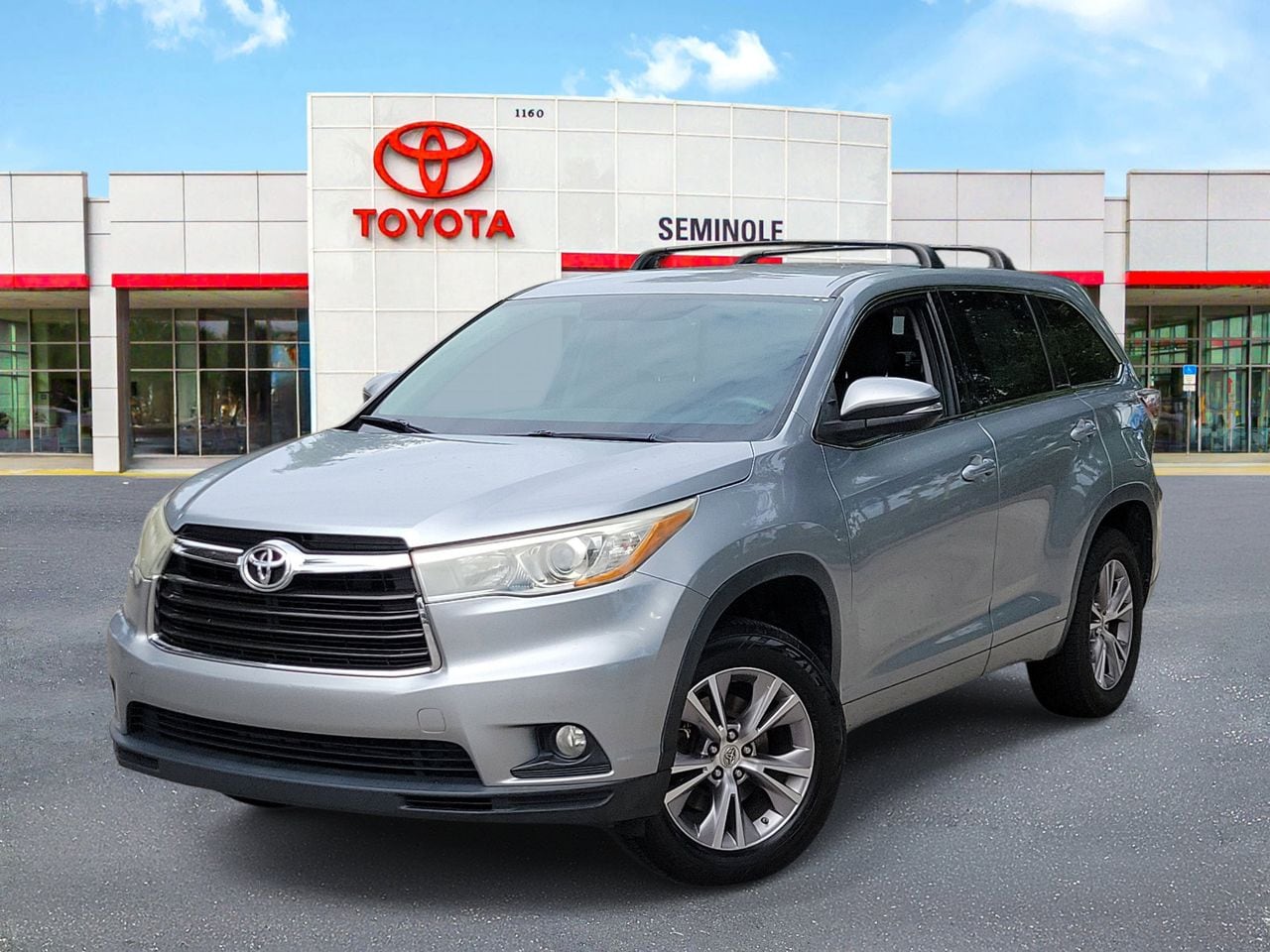 Silver Sky Metallic 2015 Toyota Highlander LE Plus SUV / Crossover Front-Wheel Drive 6-Speed Automatic Overdrive