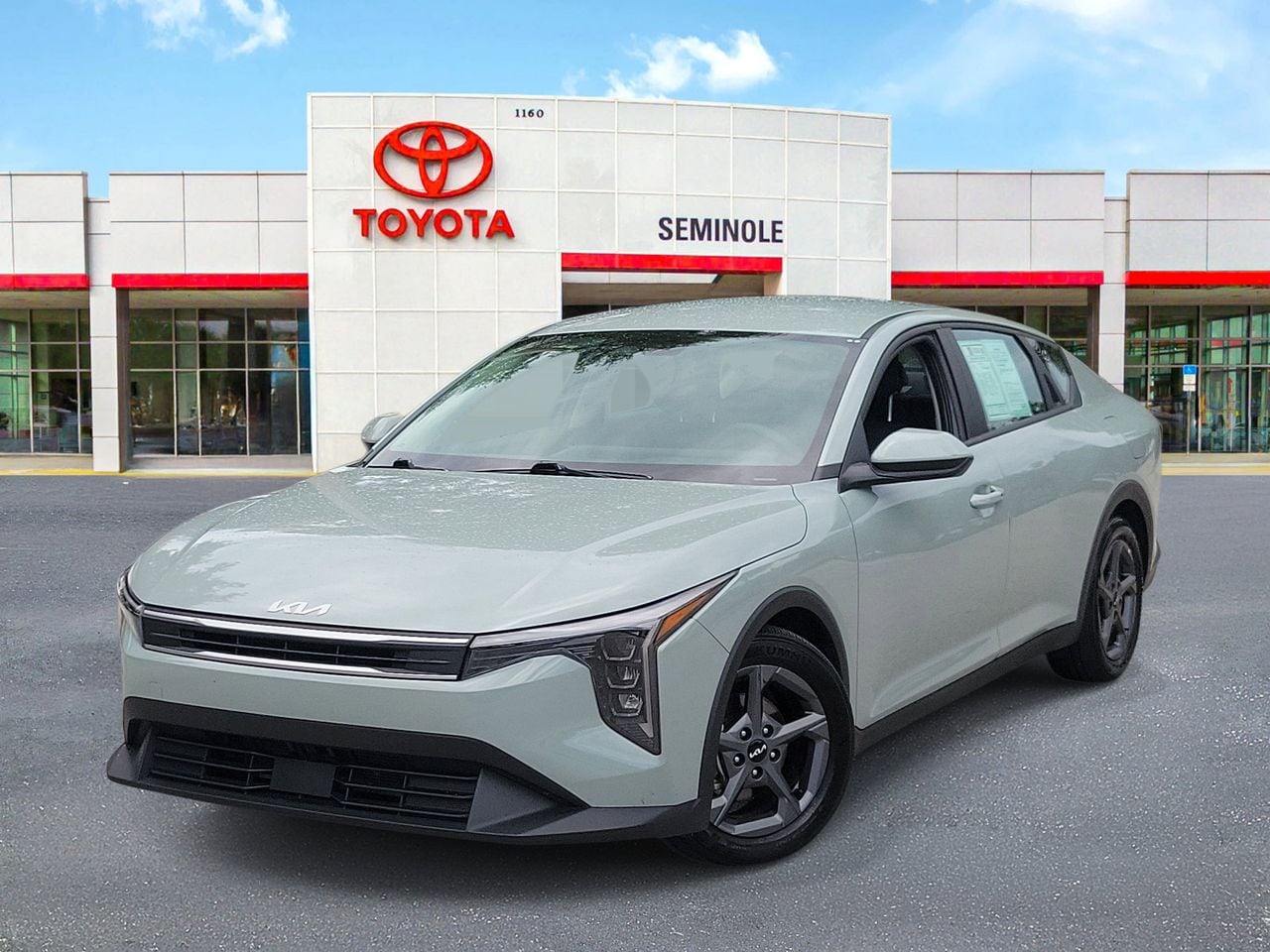 2025 Kia K4 LXS AT's photo